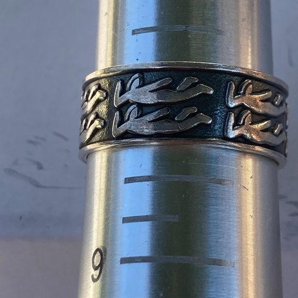 Unusual vintage DC reclining or swimming man sterling silver ring - Picture 1 of 9